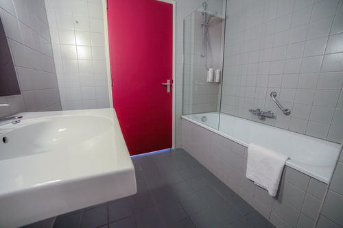 Leonardo Center 4*